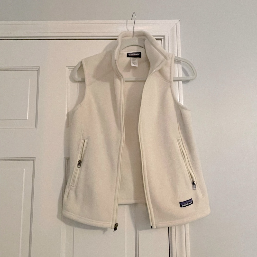 Patagonia Off-White Fleece Vest